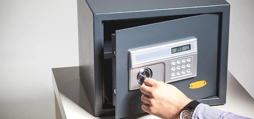 Jewelry Safe Unlocking Service in Merritt Island, Florida