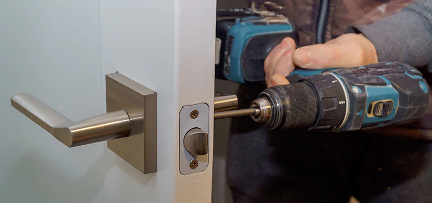 Broken Door Handle Lock Repair in Merritt Island, Florida